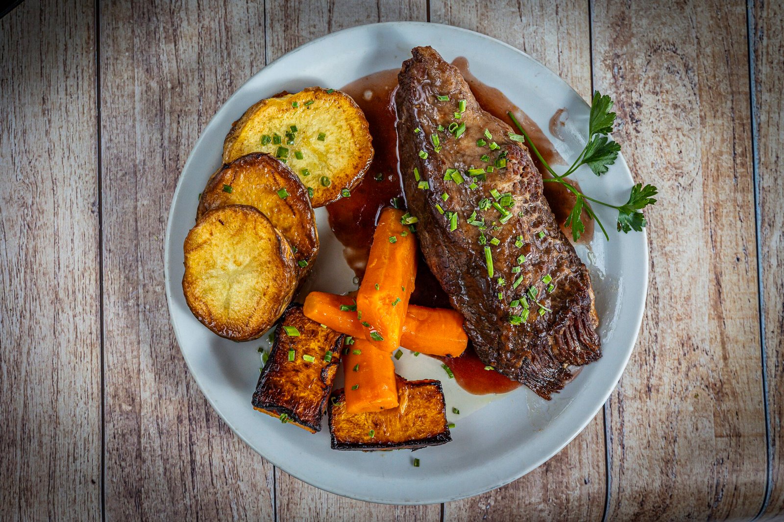 carne al horno con vegetales